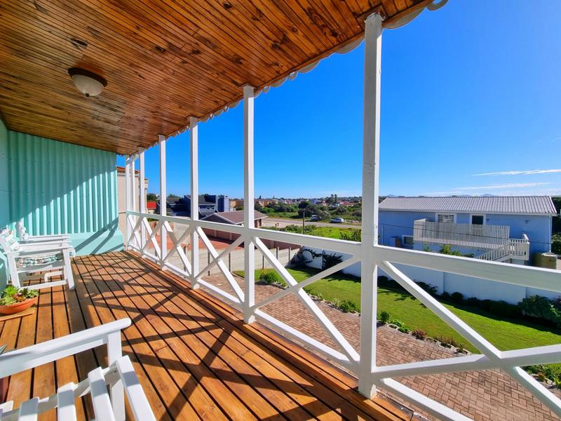 4 Bedroom Property for Sale in Aston Bay Eastern Cape